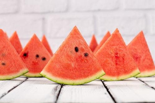 秋天为什么不宜吃瓜,揭秘秋天忌食瓜果的养生智慧